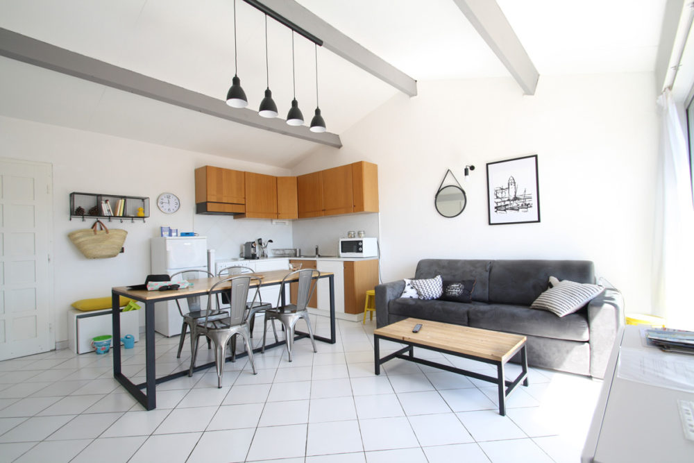 location-collioure-séjour-salon-appartement